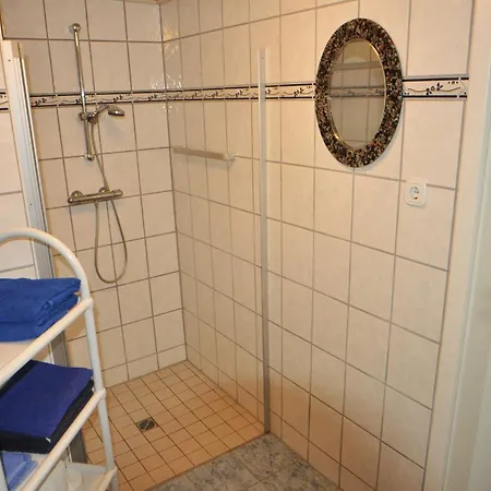 Apartment Am Koenigsmoor, 65323 Moormerland